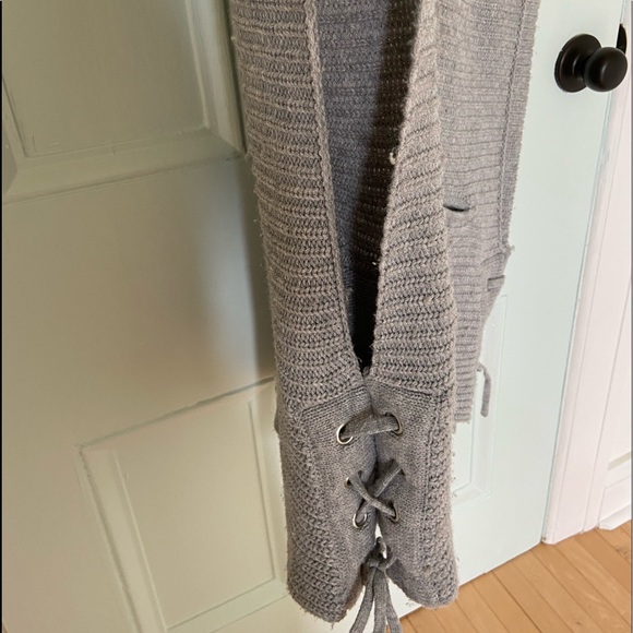 Knit Sweater Vest - Picture 3 of 5